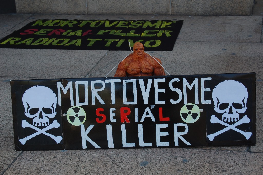 sit-in di protesta contro i morti di Portovesme